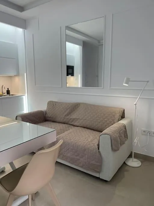 Apartamento Hoomtur Sevilla 0*, Seville Spain